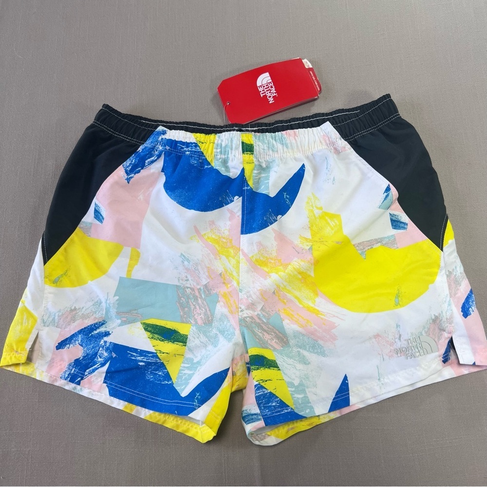 The North Face Girls Youth Swim Shorts Abstract Print NWT Size L - Picture 9 of 10